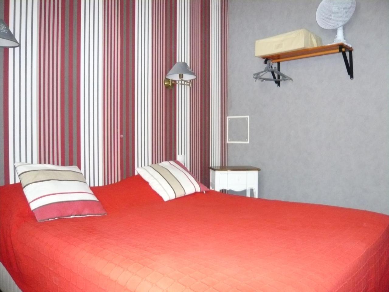 Hotel - Restaurant Saint Jacques Blois Buitenkant foto