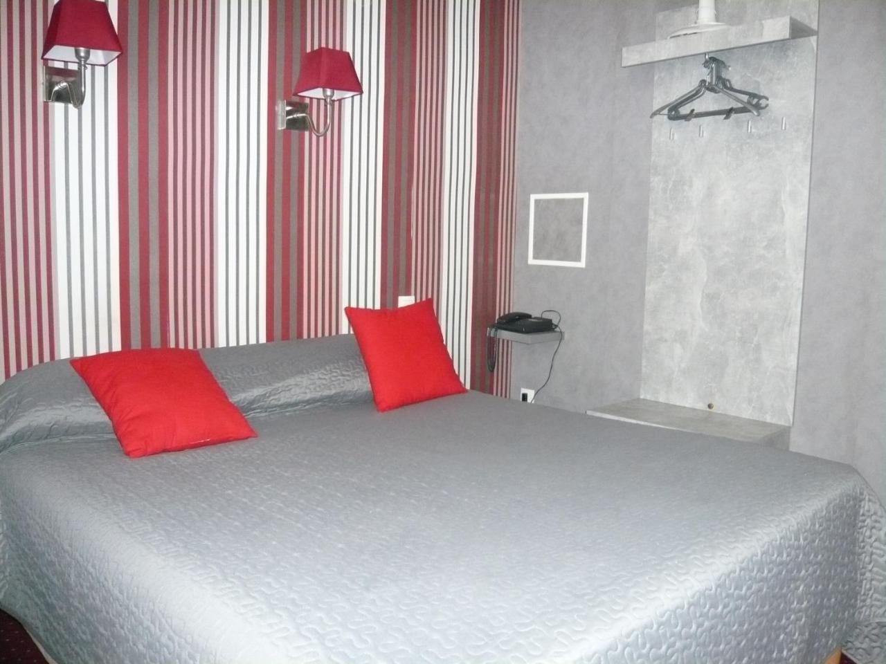Hotel - Restaurant Saint Jacques Blois Buitenkant foto