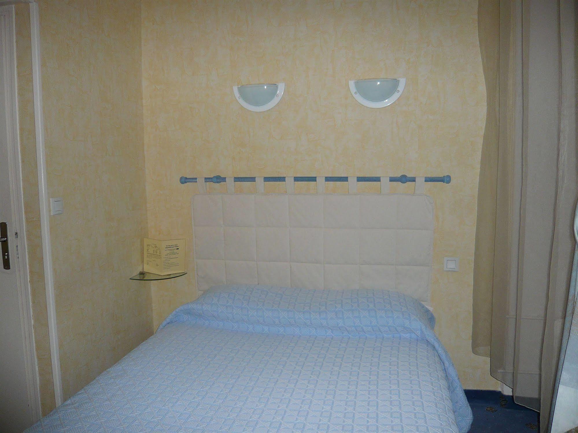 Hotel - Restaurant Saint Jacques Blois Buitenkant foto