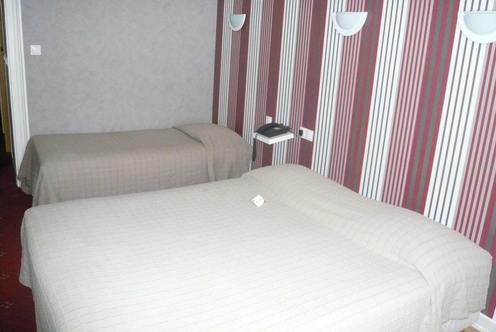 Hotel - Restaurant Saint Jacques Blois Buitenkant foto