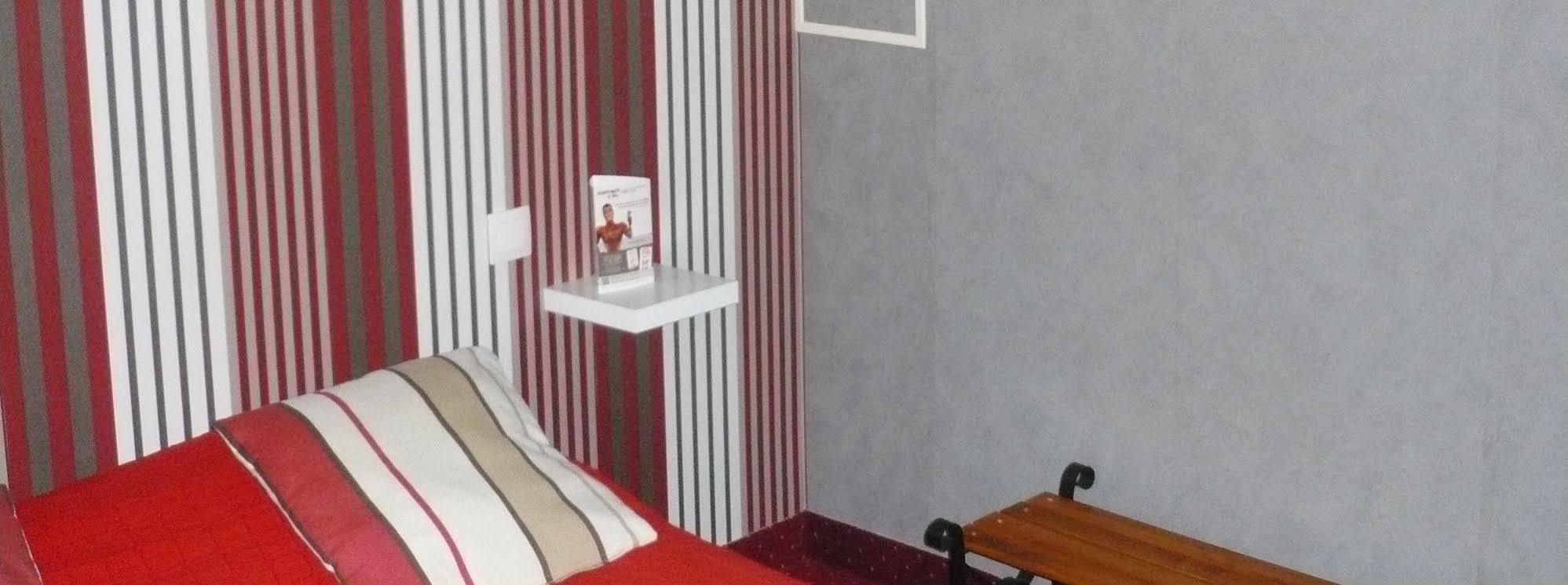Hotel - Restaurant Saint Jacques Blois Buitenkant foto